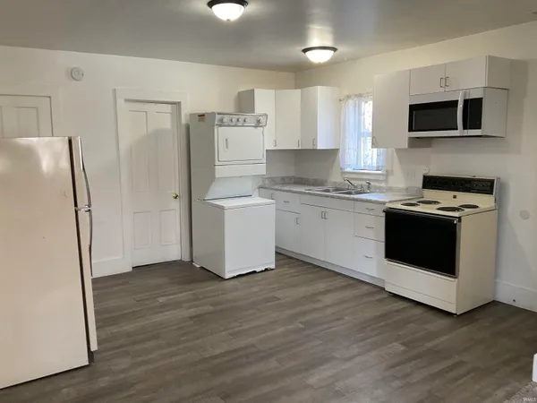 $800 | 1123 Michigan Avenue, Unit B, Fort Wayne, IN 46802