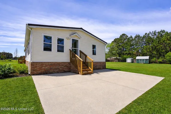 $189,900 | 19561 Lennis Cuevas Road, Saucier, MS 39574