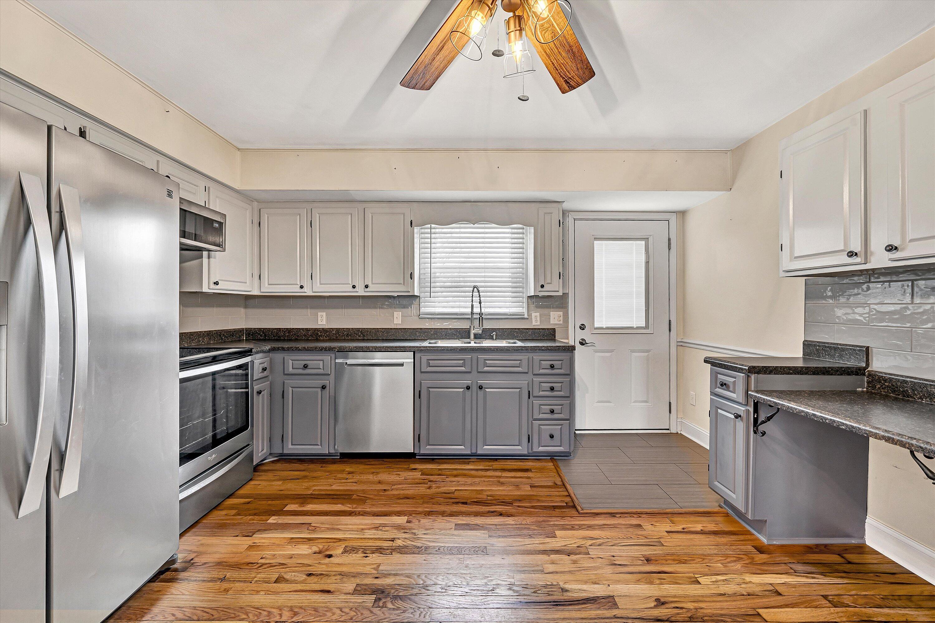 5050 Stewartsville Road Moneta, VA 24121 - Photo 13 of 31 13-SGP-00040