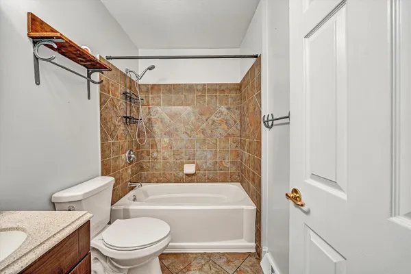 $259,950 | 5050 Stewartsville Road, Moneta, VA 24121