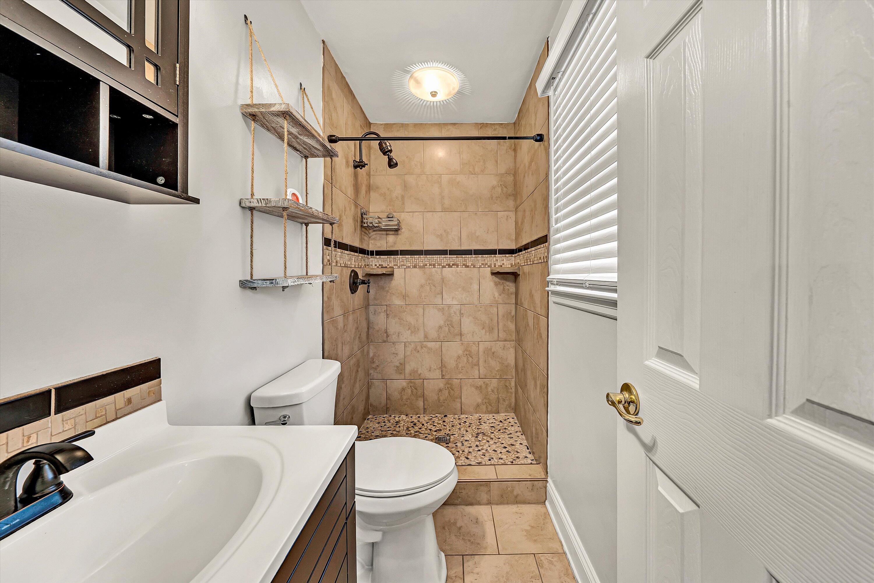 5050 Stewartsville Road Moneta, VA 24121 - Photo 22 of 31 22-SGP-00076