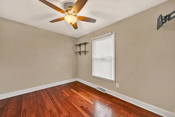 $259,950 | 5050 Stewartsville Road, Moneta, VA 24121