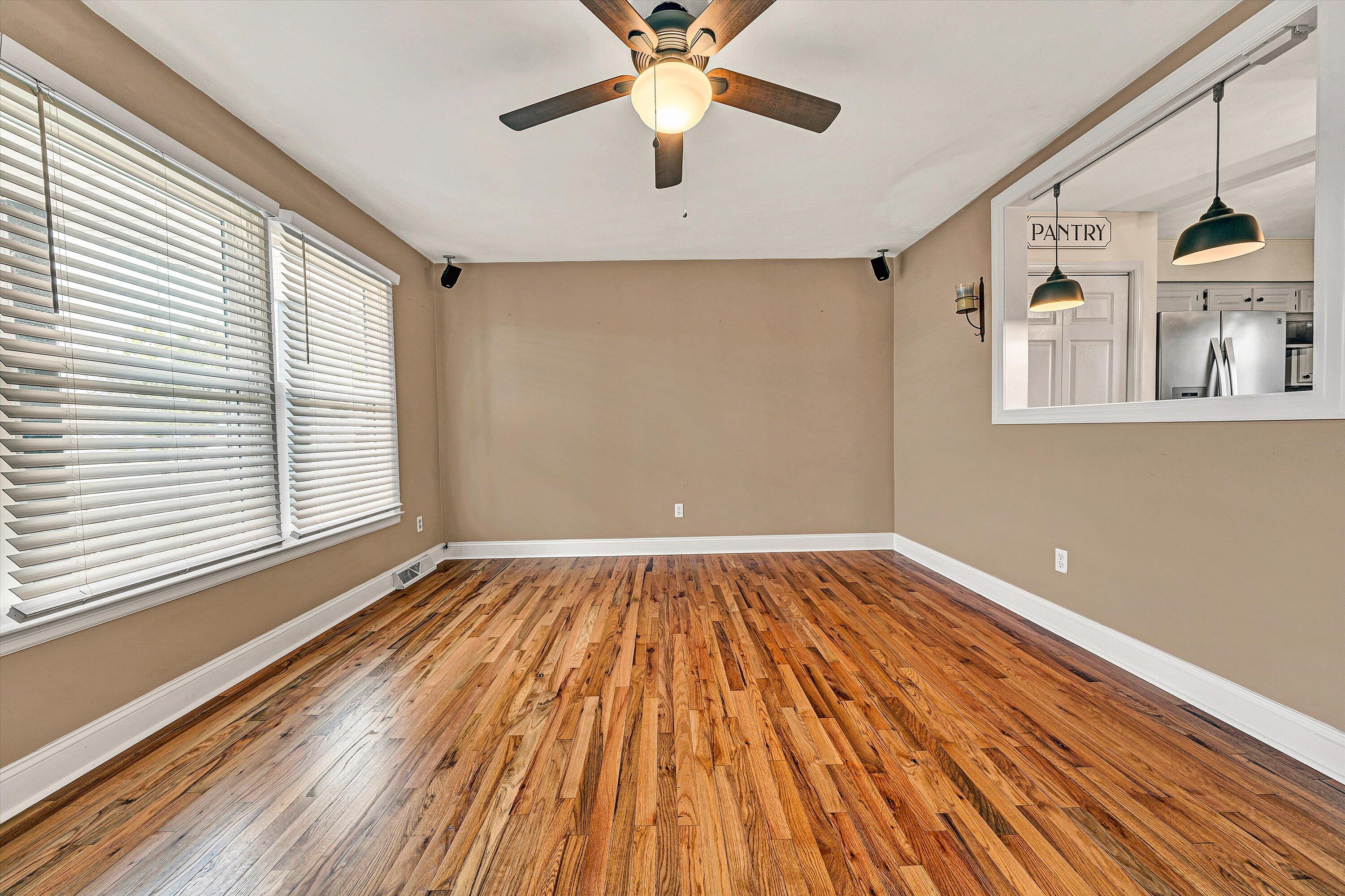 5050 Stewartsville Road Moneta, VA 24121 - Photo 9 of 31 09-SGP-00031