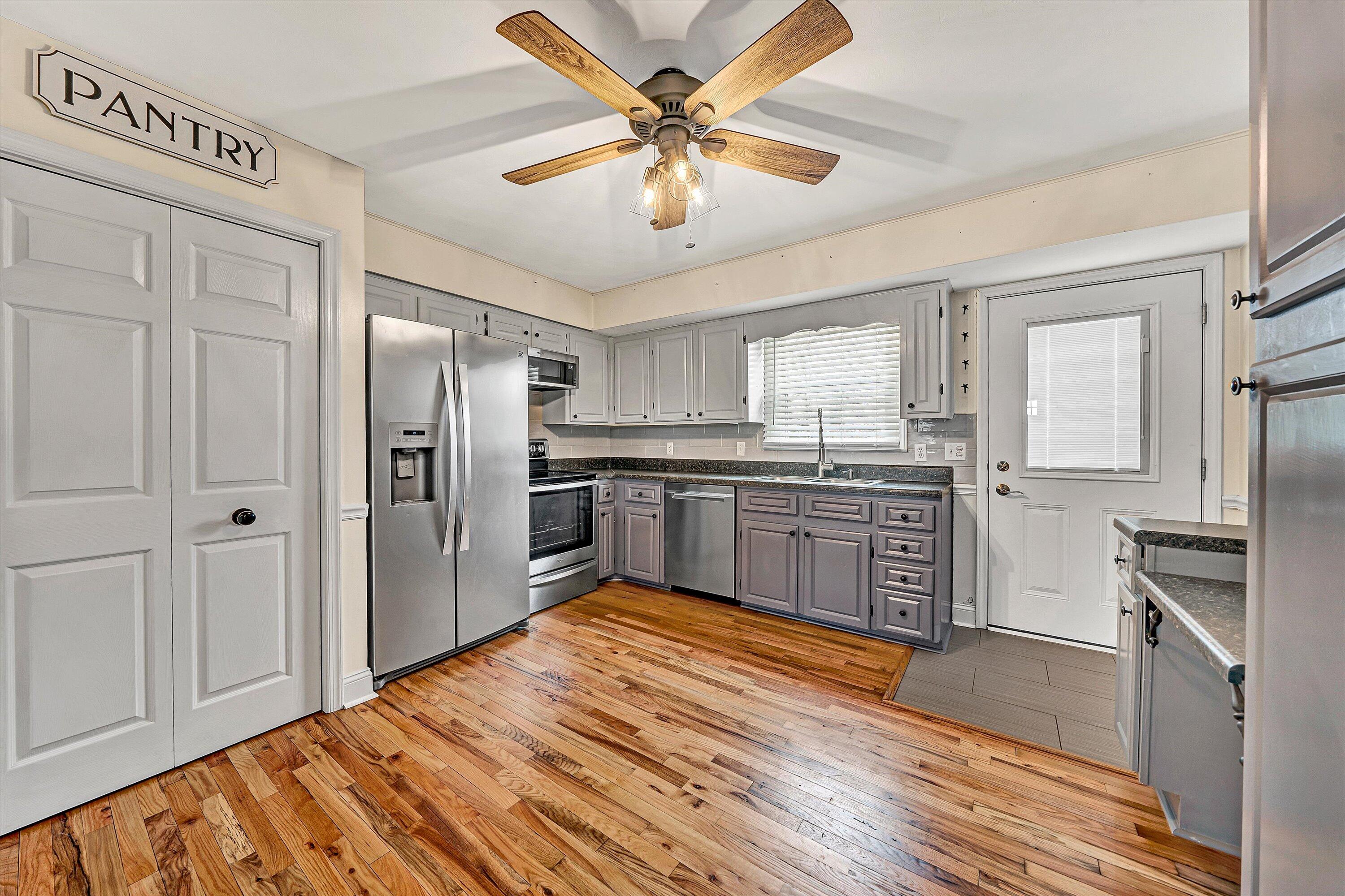 5050 Stewartsville Road Moneta, VA 24121 - Photo 10 of 31 10-SGP-00037