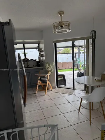 $2,500 | 1041 Southwest 111th Avenue, Pembroke Pines, FL 33025