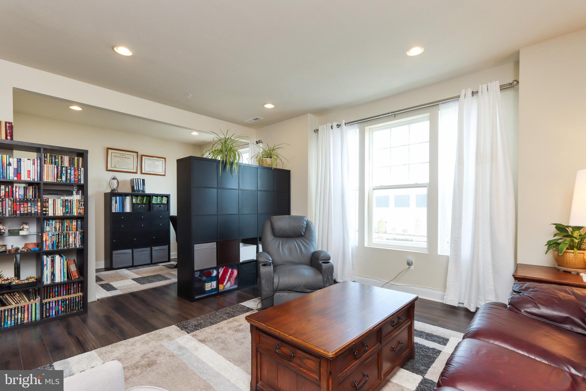 7146 Proclamation Place Frederick, MD 21703 - Photo 20 of 54 FAMILY ROOM - STUDY NOOK