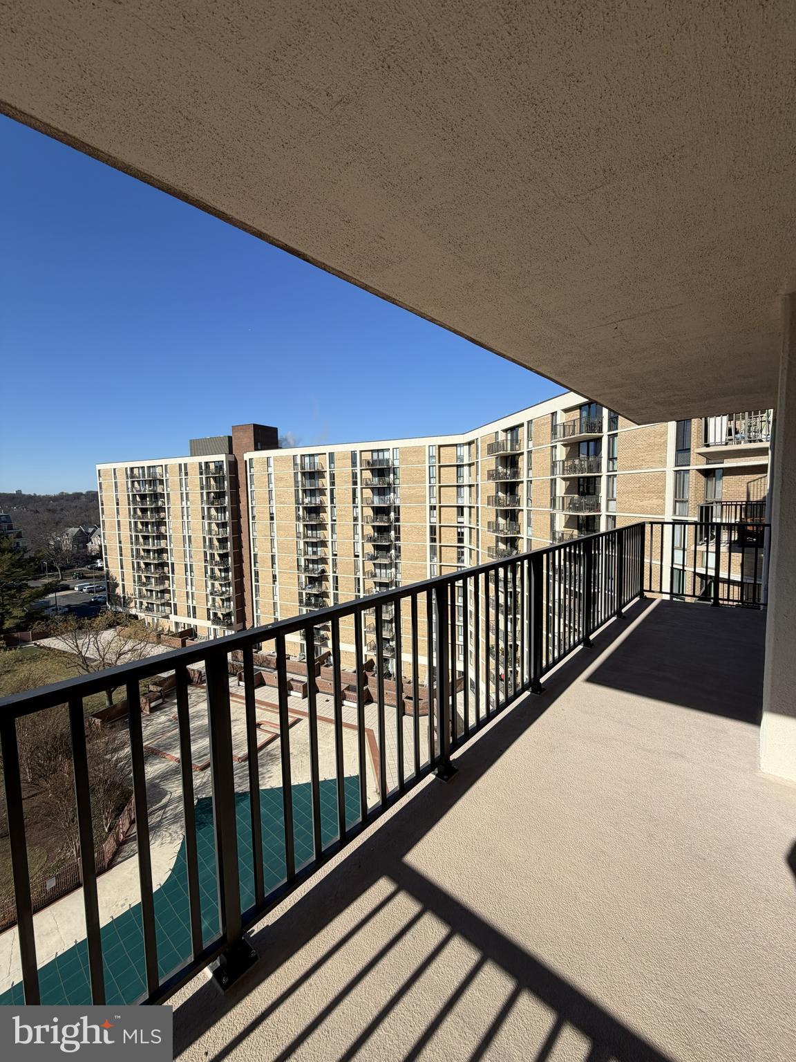 6800 Fleetwood Road, Unit 1002 McLean, VA 22101 - Photo 5 of 22 a view of balcony