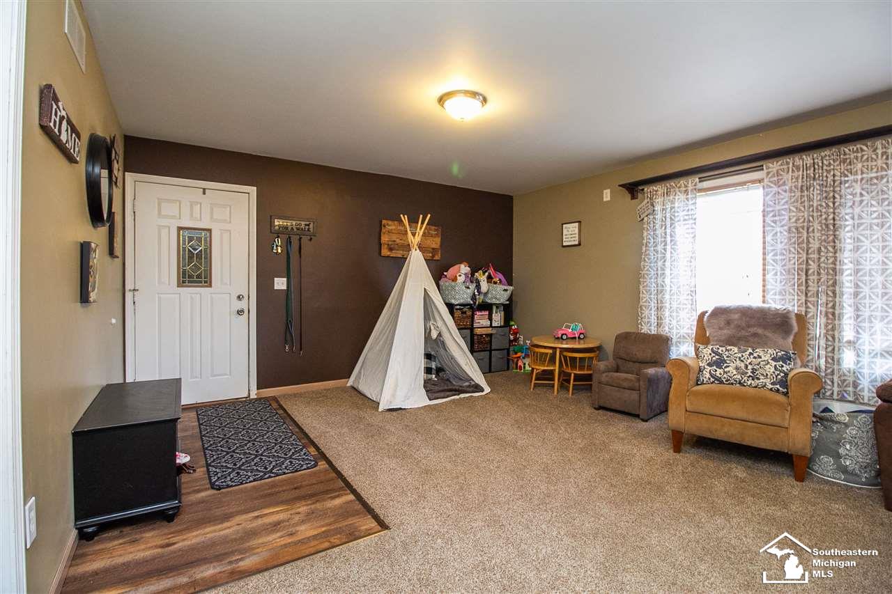 20323 Haggerty Road Belleville, MI 48111 - Photo 10 of 37