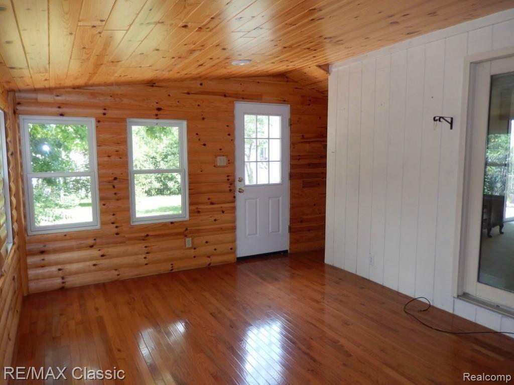 23100 Farmington Road Farmington, MI 48336 - Photo 16 of 36 farmadd4.jpg