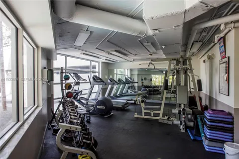 $550,000 | 1621 Bay Road, Unit 807, Miami Beach, FL 33139