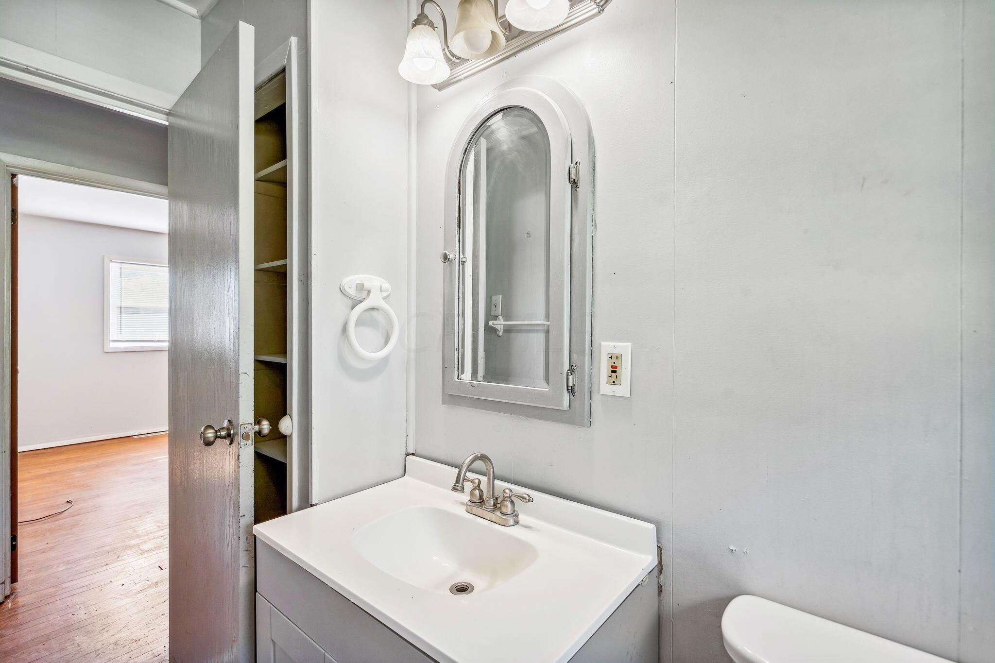 3590 Tremaine Road Columbus, OH 43232 - Photo 13 of 30 22-web-or-mls-3590-tremaine-rd