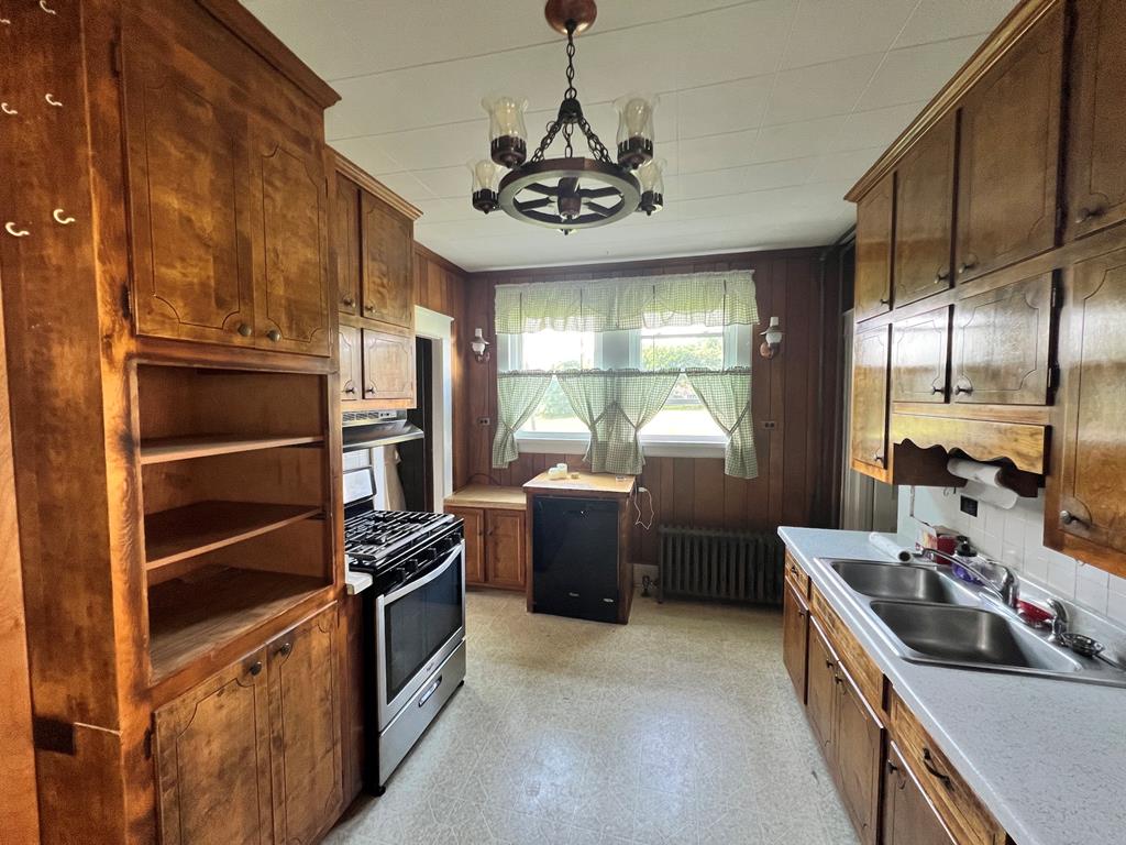 4957 Ivanhoe Road Ivanhoe, VA 24350 - Photo 7 of 54 Gallery Image 7
