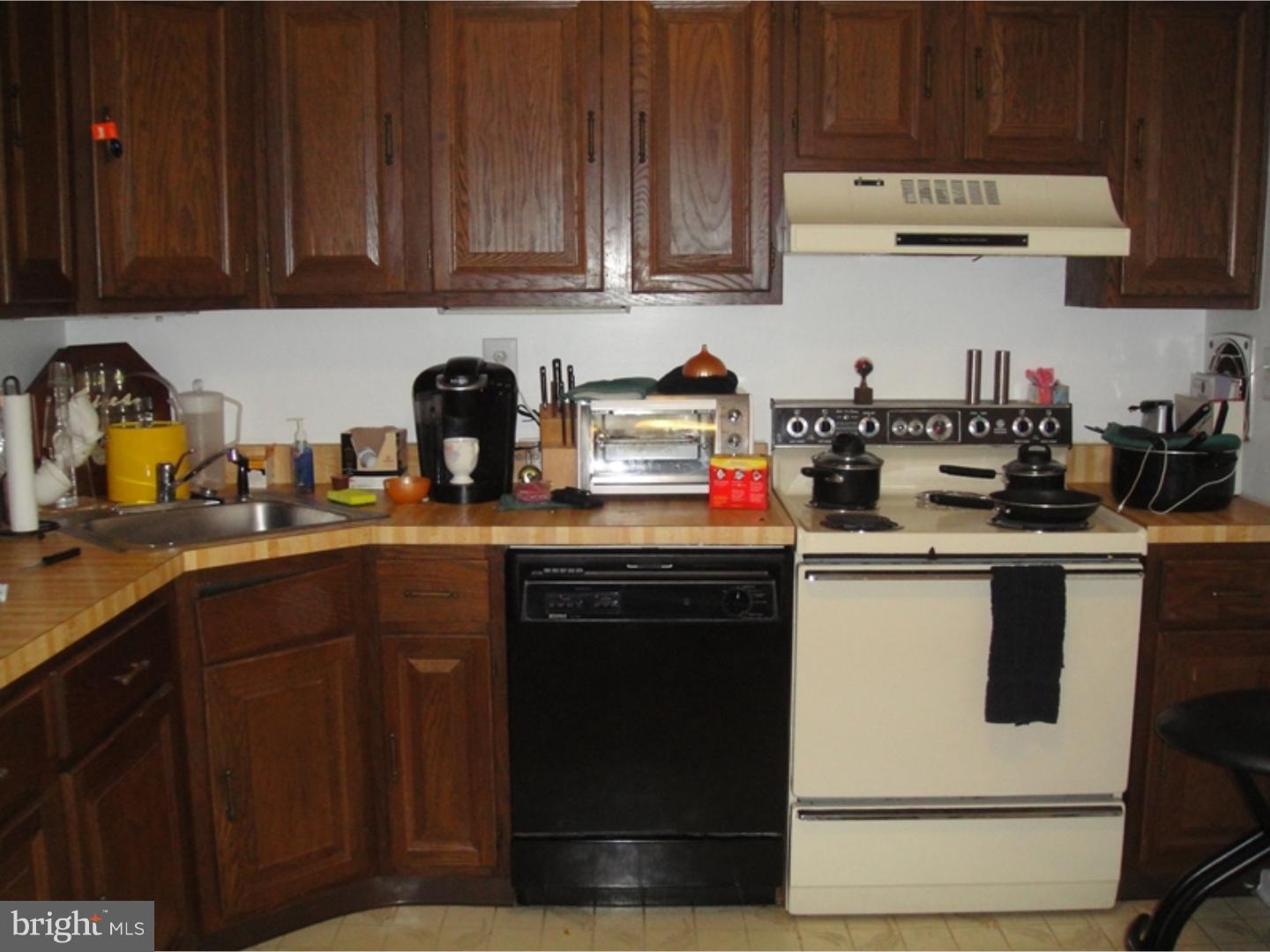 1783 North Dove Road Yardley, PA 19067 - Photo 7 of 22 Gallery Image 7