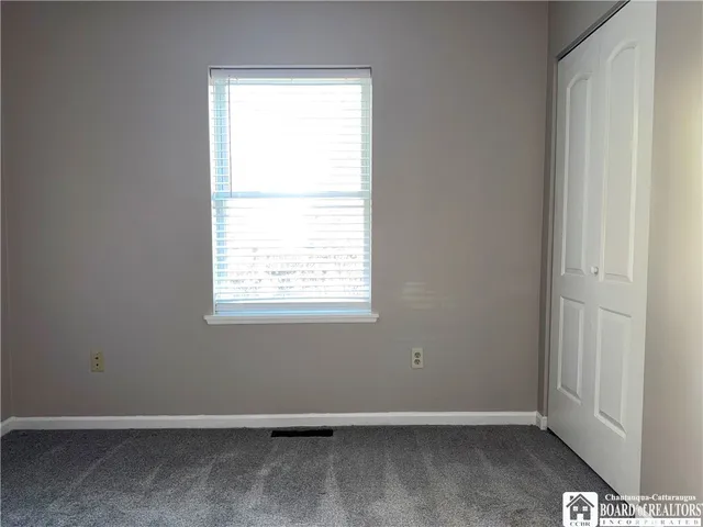 $159,900 | 18 Middlesex Drive, Pomfret, NY 14063