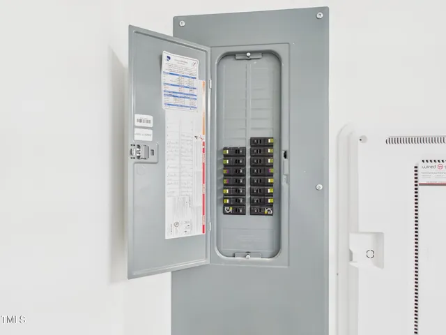 $2,350 | 1259 Shaw View Alley, Unit 101, Raleigh, NC 27601