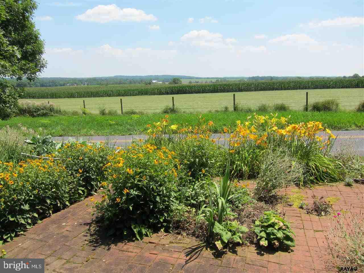 744 Guernsey Road Aspers, PA 17304 - Photo 13 of 32