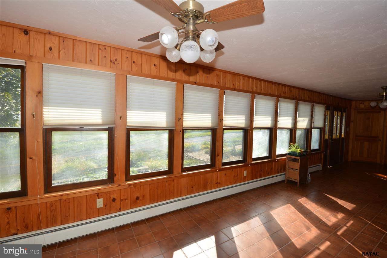 744 Guernsey Road Aspers, PA 17304 - Photo 10 of 32