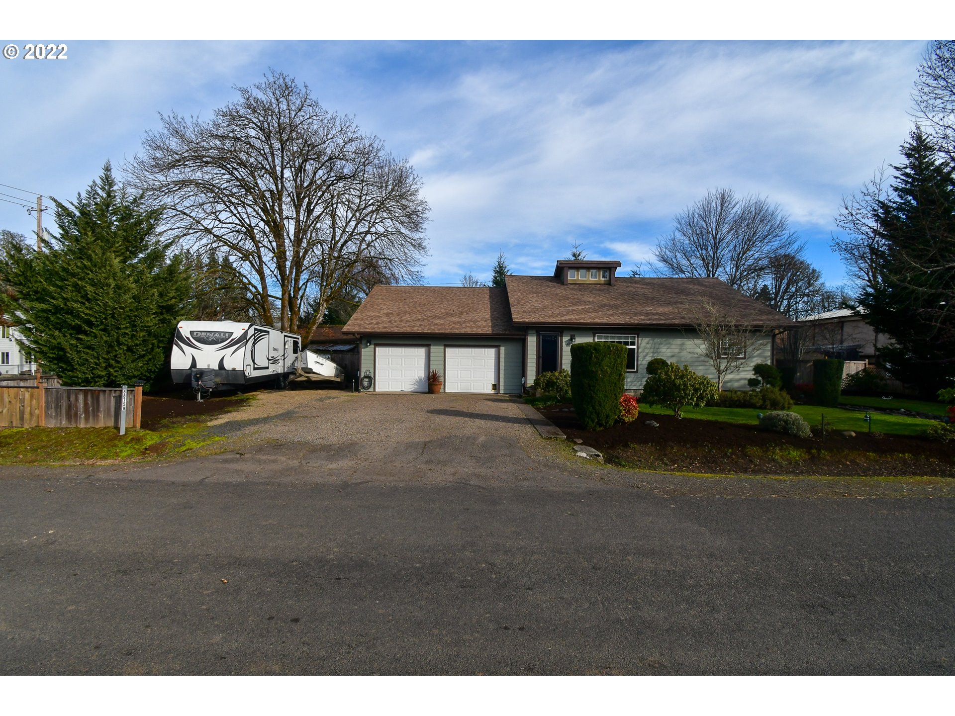 88759 Fountain Road Elmira, OR 97437 - Photo 4 of 32 Gallery Image 4