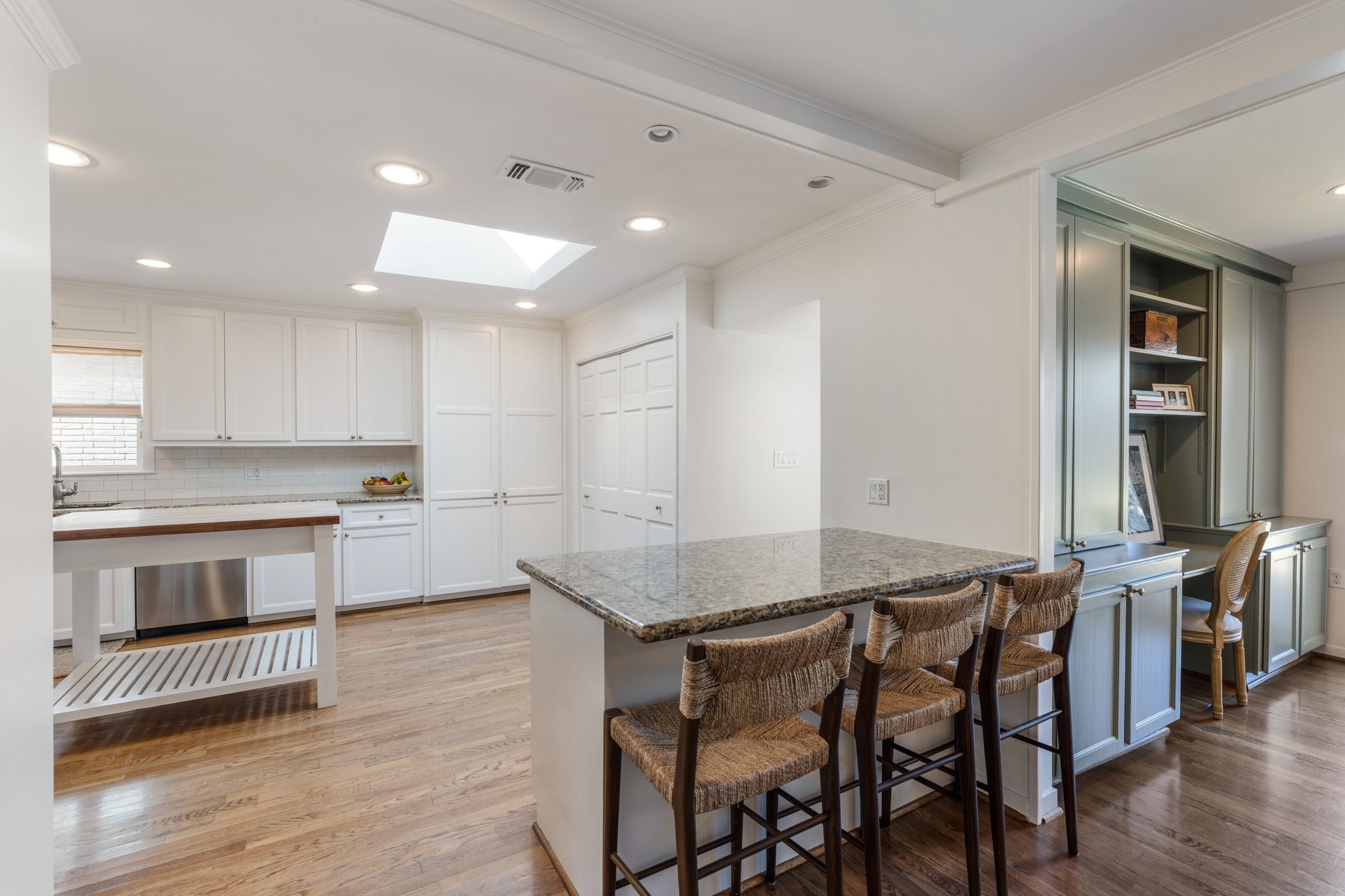 6162 Meadow Lake Lane Houston, TX 77057 - Photo 14 of 31