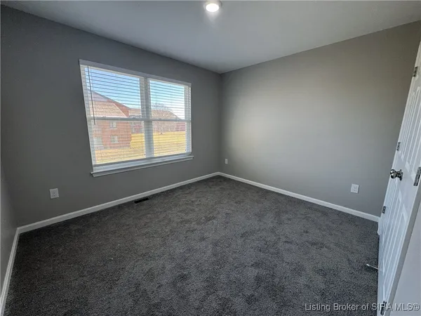 $2,110 | 2020 Greentree North, Clarksville, IN 47129