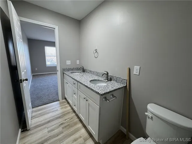 $2,110 | 2020 Greentree North, Clarksville, IN 47129