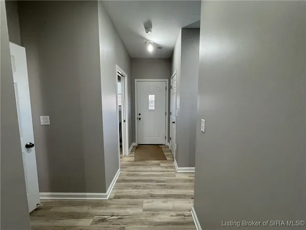 $2,110 | 2020 Greentree North, Clarksville, IN 47129