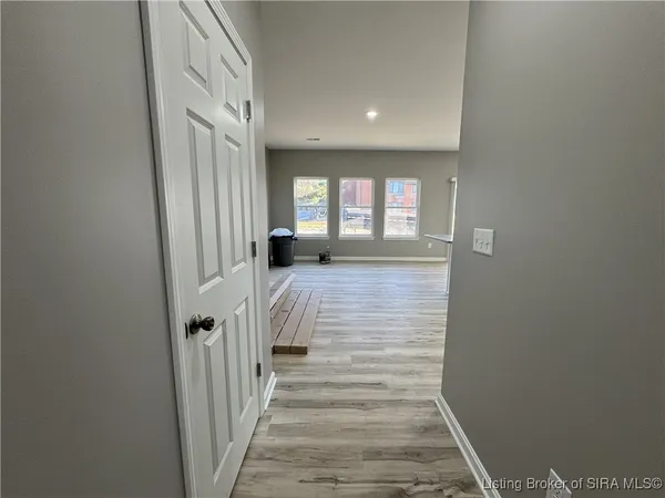 $2,110 | 2020 Greentree North, Clarksville, IN 47129