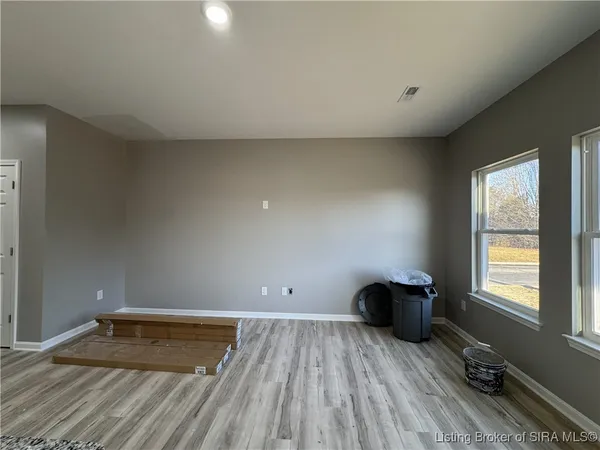 $2,110 | 2020 Greentree North, Clarksville, IN 47129