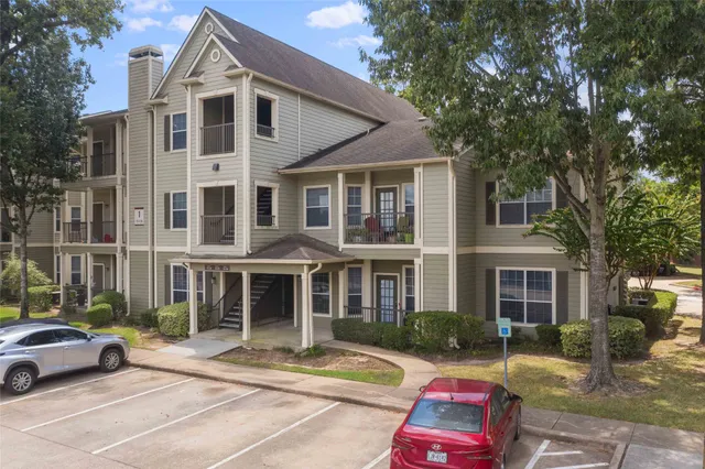 $1,045 | 2400-231 Spring Rain Drive, Spring, TX 77379