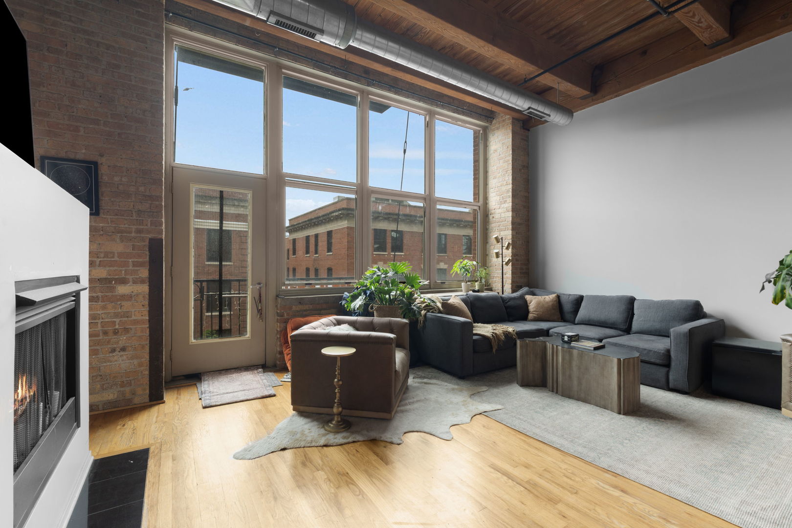 1500 West Monroe Street, Unit 413 Chicago, IL 60607 - Photo 4 of 13