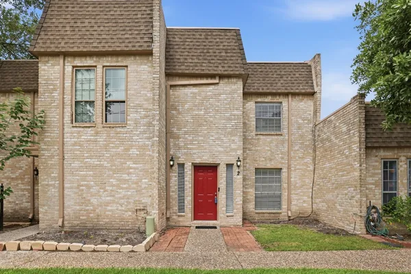 $1,900 | 2 River Creek Way, Sugar Land, TX 77478