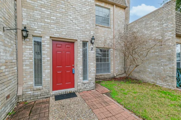 $1,900 | 2 River Creek Way, Sugar Land, TX 77478