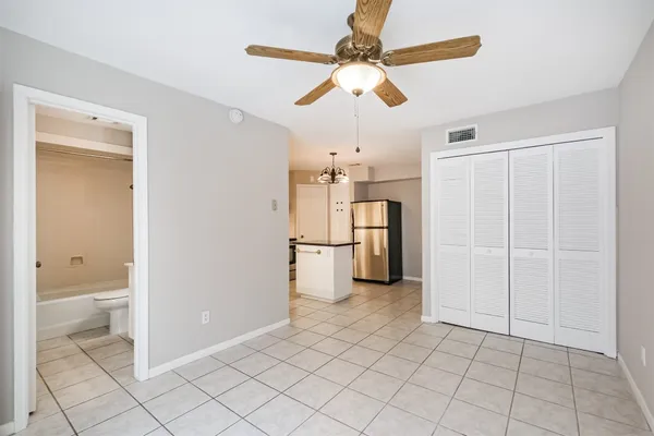 $1,900 | 2 River Creek Way, Sugar Land, TX 77478