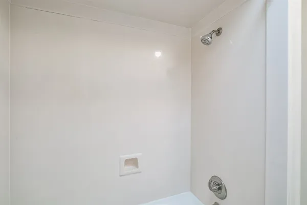 $1,900 | 2 River Creek Way, Sugar Land, TX 77478