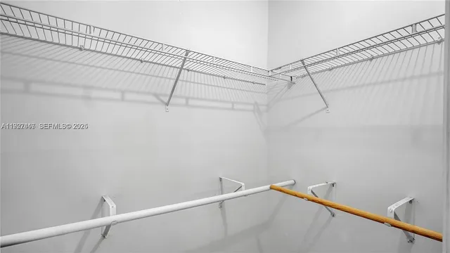 $2,100 | 120 Douglas Road, Unit 505, Miami, FL 33134