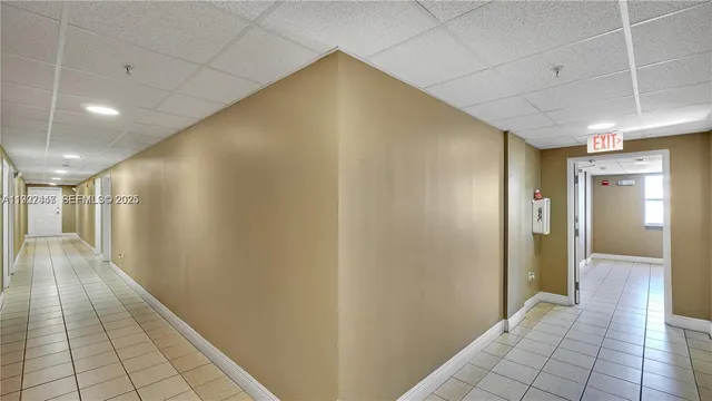 $2,100 | 120 Douglas Road, Unit 505, Miami, FL 33134