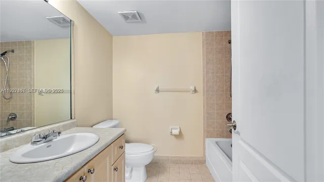 $2,100 | 120 Douglas Road, Unit 505, Miami, FL 33134