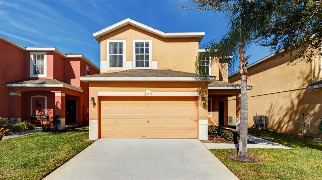 1369 Royal Ridge Drive Davenport, FL 33896 - Photo 3 of 59