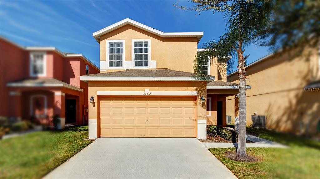 1369 Royal Ridge Drive Davenport, FL 33896 - Photo 4 of 59