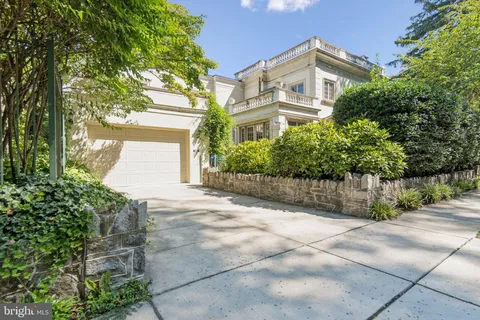 $3,000,000 | 7200 Connecticut Avenue, Chevy Chase, MD 20815