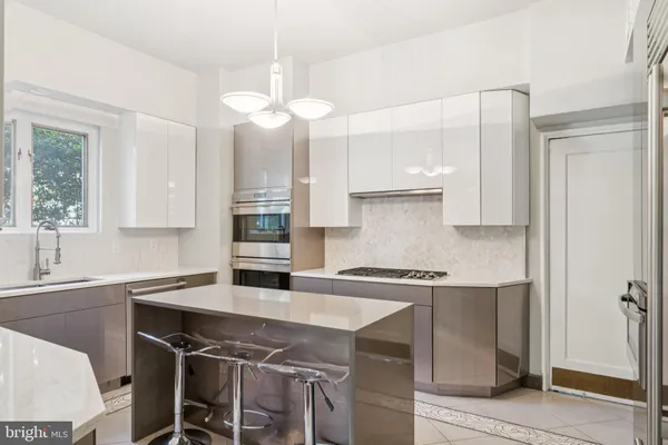 $2,800,000 | 7200 Connecticut Avenue, Chevy Chase, MD 20815