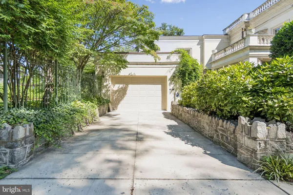 $2,800,000 | 7200 Connecticut Avenue, Chevy Chase, MD 20815