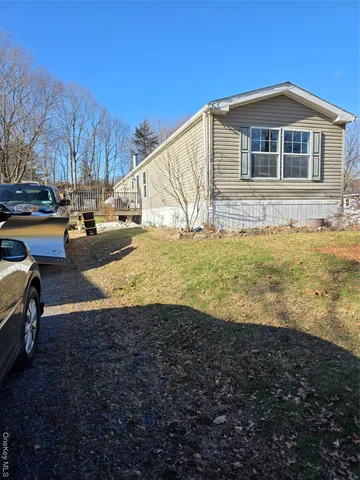 $2,750 | 8 Greenrose Drive, Marlboro, NY 12542