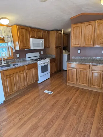 $2,750 | 8 Greenrose Drive, Marlboro, NY 12542