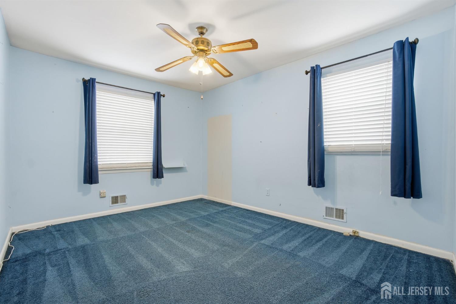 708 Auth Avenue Oakhurst, NJ 07755 - Photo 14 of 26