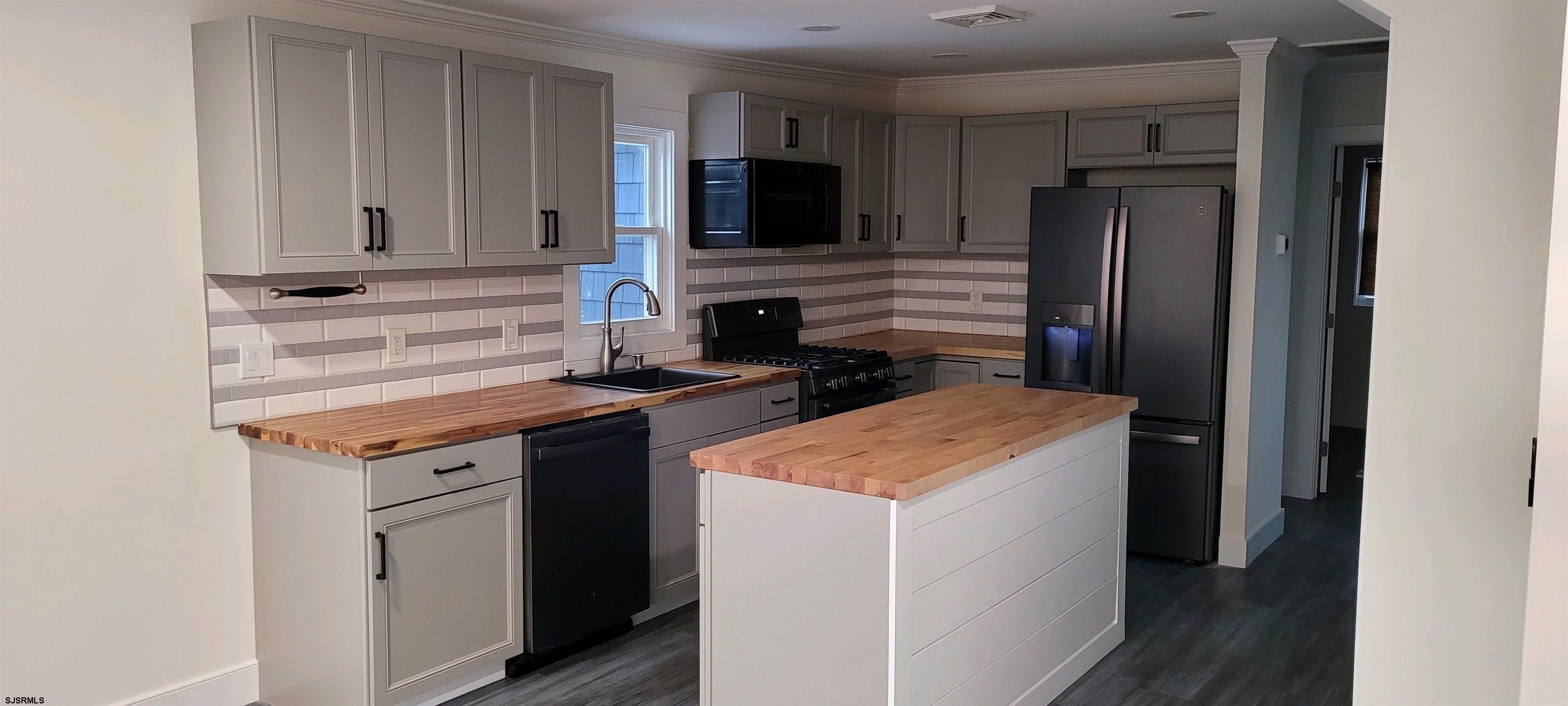 1101 Shore Road Linwood, NJ 08221 - Photo 12 of 15 Gallery Image 12