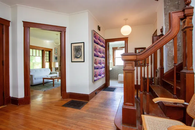 $300,000 | 225 Charles Street, Lyndon, VT 05851