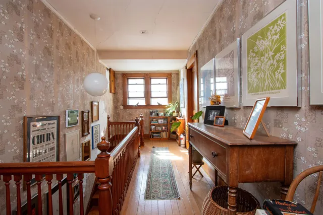 $300,000 | 225 Charles Street, Lyndon, VT 05851