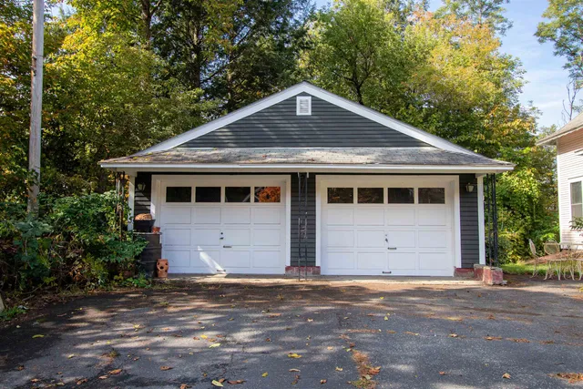 $300,000 | 225 Charles Street, Lyndon, VT 05851