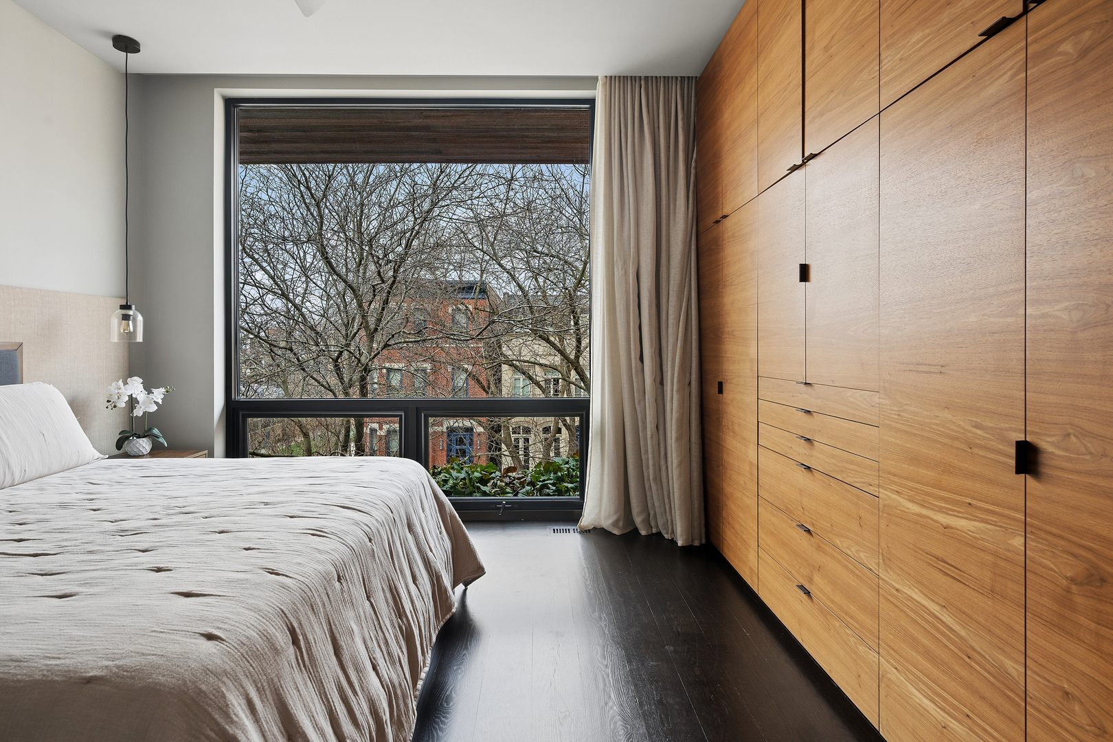 2249 North Burling Street Chicago, IL 60614 - Photo 32 of 41 a bedroom with a bed and a window